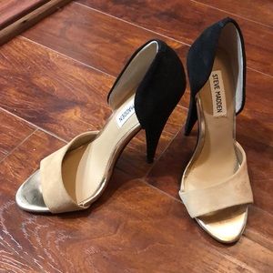 Steve Madden Size 5.5 tan and black heels